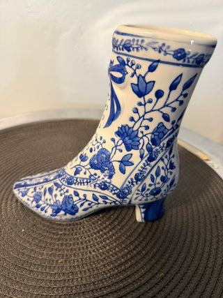 Porcelain Boot Blue White 7 inch