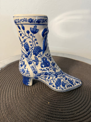 Porcelain Boot Blue White 7 inch