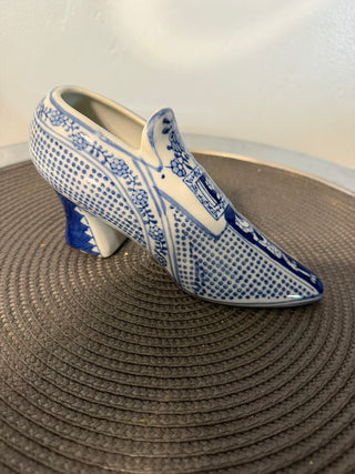 Porcelain Shoe Blue White 4 inch