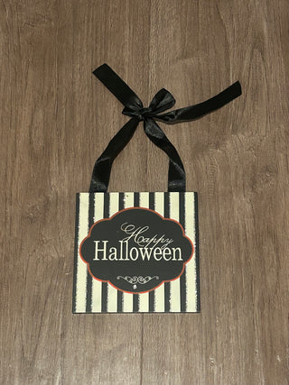 “Happy Halloween” Wood Sign