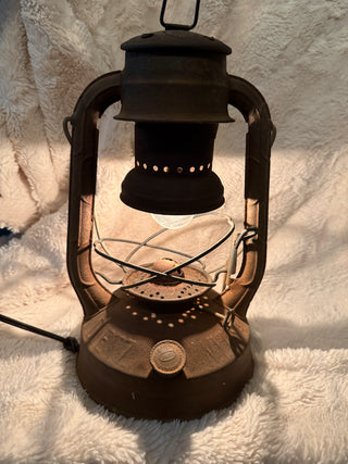 Lantern with bulb light