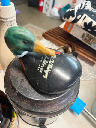 Golf putter carved duck