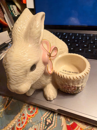 Lenox Occasions Easter Sitting Bunny Rabbit Votive Holder 24K Gold Accents