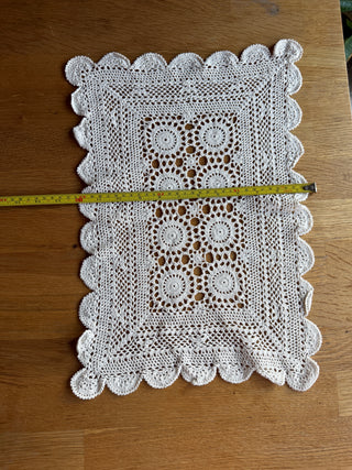 Rectangle Doily (17"x12")