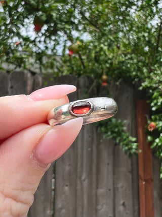 Artisan 925 Garnet? Ring Sz 7