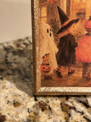 Vintage Gold Frame w/ Trick-or-Treaters Pic