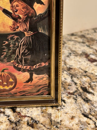 Vintage Frame Gold w/ Black Trim, Full Moon