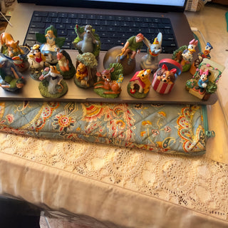 Lenox Disney Magic thimble collection - Set of 16 Figures