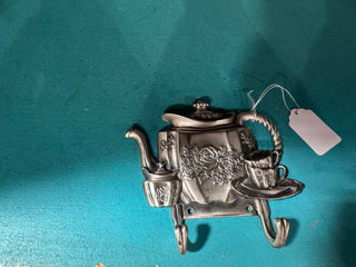 Tea Time Metal Wall Hook