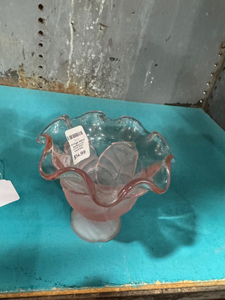 Vintage Viking Ruffled Leaf Candy Dish - value $40