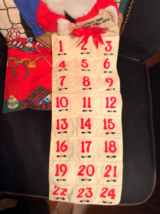 Pockets of Learning “My Christmas List” Fabric Advent Calendar – 23 Pieces