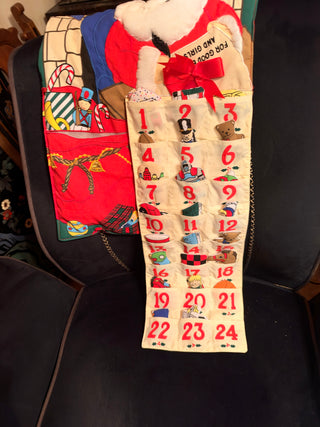 Pockets of Learning “My Christmas List” Fabric Advent Calendar – 23 Pieces