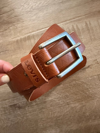 Levi’s Brown Belt