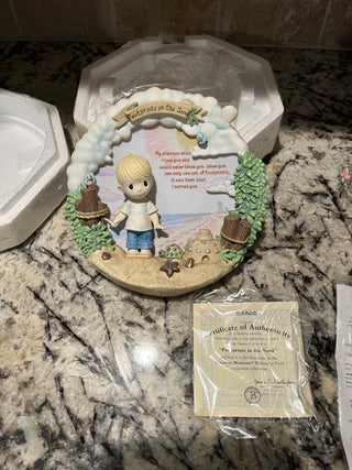 Vintage Precious Moments Plate “Footprints in the Sand”