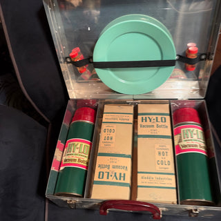Vintage Thermos Grey Metal Picnic Basket w/plates cups and Hy-Lo Alladin Industries thermos