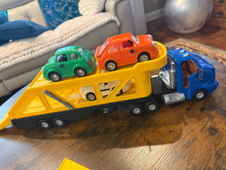 Chevron cars Semi truck trailer with 3 cars