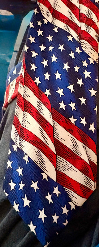 Tie American Red White and Blue As New