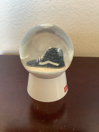 Vans Snow Globe