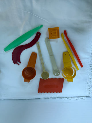 VTG Tupperware Kitchen Gadget Lot