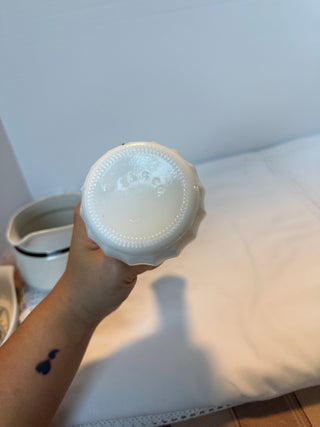 VTG E.O. Brody Milk Glass Bud Vase