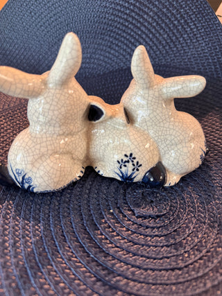 3 rabbits The potting shed vintage