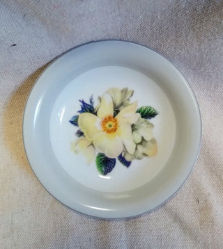 MW Noritake White Rose Plate