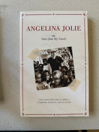 Angelina Jolie Paperback M