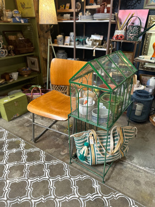 VTG 80-90’s terrarium w/stand