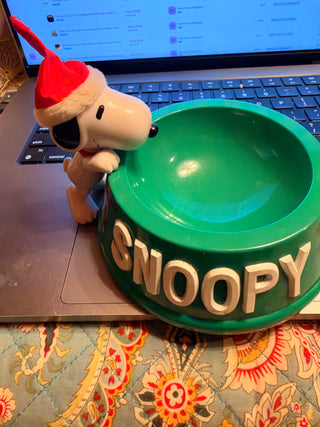 Peanuts Plastic Snoopy Christmas Candy Bowl / Pet Bowl