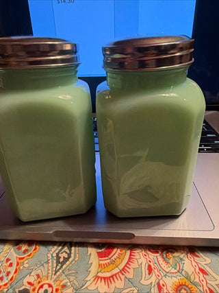 Green Jadeite Depression Style Glass Salt & Pepper Shakers Vintage Kitchen