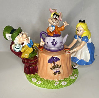 Alice in Wonderland tea pot