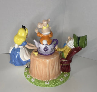 Alice in Wonderland tea pot