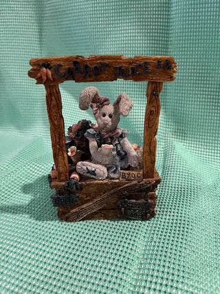 Boyds Bears  Carrot Juice Music Box The Impossible Dream RSV