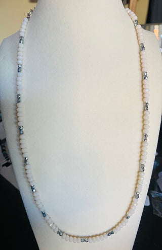 Pastel pink/silver beaded necklace