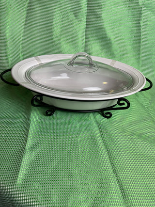 Corning Ware L-32 Oval Casserole Dish w/Lid and Holder