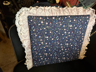 Vtg Floral Lace Trimmed Scrapbook album