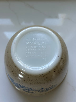 Pyrex - 401 Homestead Blue