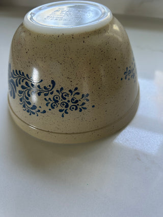 Pyrex - 401 Homestead Blue