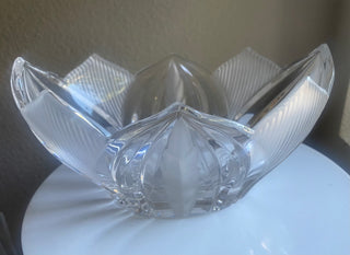 Wide glass serving bowl