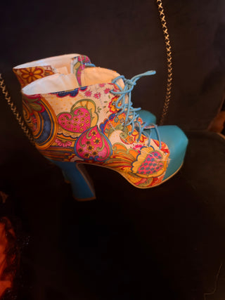 Bumper Lueza O2 Floral Print Platform Bootie Size 8