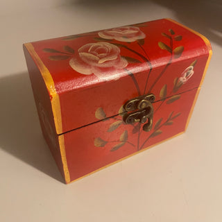 5.5"x4"x3" Painted Wood Box, Roses--SP