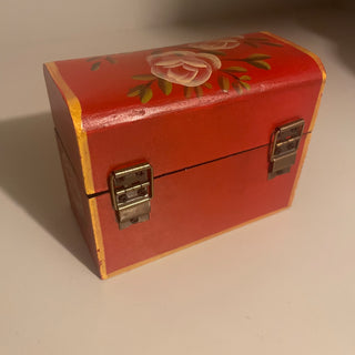 5.5"x4"x3" Painted Wood Box, Roses--SP