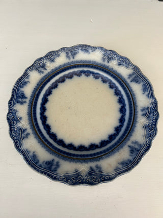 Antique blue flow plate