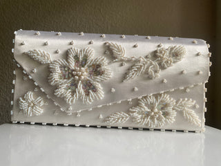 White beaded flower clutch purse