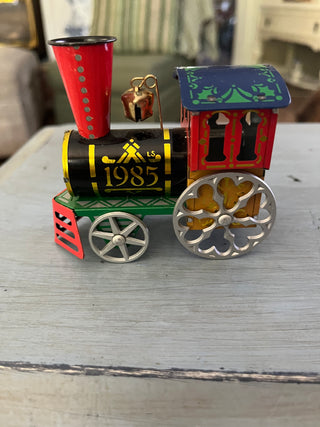 1985 Hallmark Keepsake Tin Locomotive