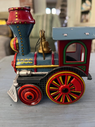 1982 Tin Locomotive