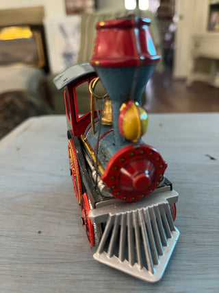 1982 Tin Locomotive