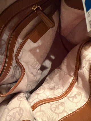 Michael Kors " Marina Floral Orange / Ivory hand bag VV