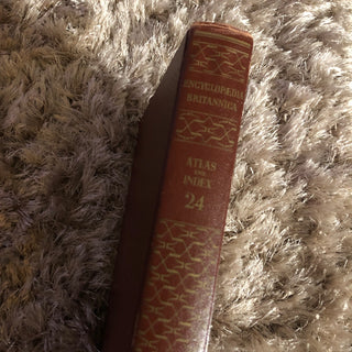 Encyclopedia Britannica 24