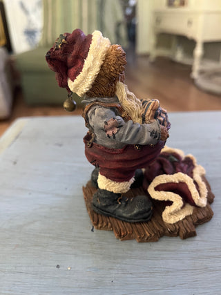 Boyds Bearstone S. Kringlebeary...Santa Wannabe